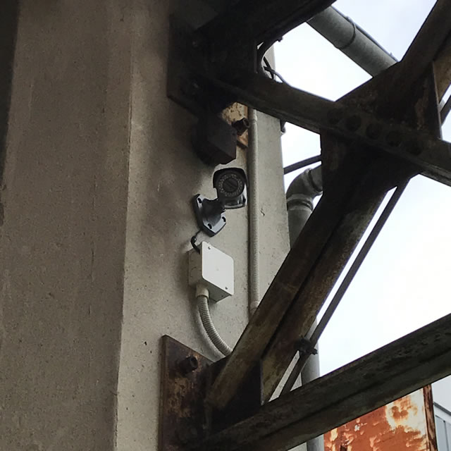 小牧市工場出荷場所防犯カメラ設置後