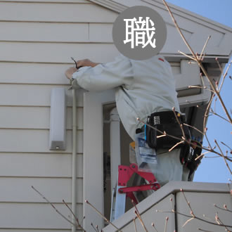 新城市のアパート防犯カメラ工事:カメラ取付