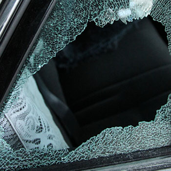 車上荒らし・車両盗難対策には防犯カメラが必須!被害に遭いやすい車や時間帯も解説