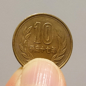 10円パンチとは?捕まらないって本当?対策や修理代、見分け方を解説