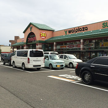 店舗駐車場