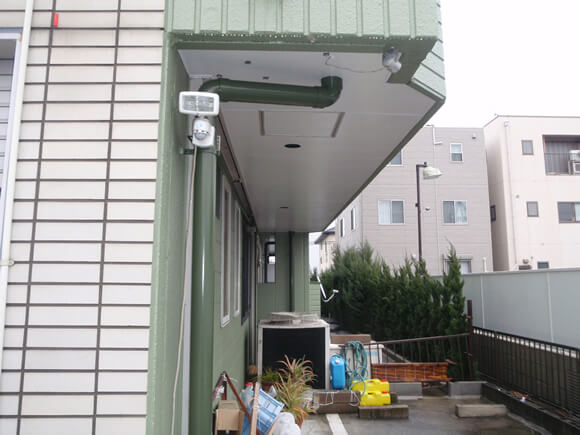 防犯カメラ 配線