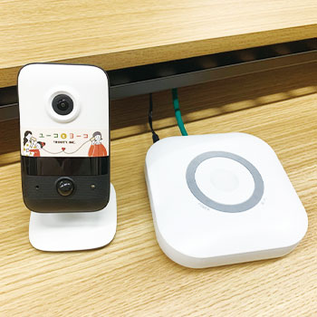 高齢者見守りカメラ「ユーコとヨーコ」